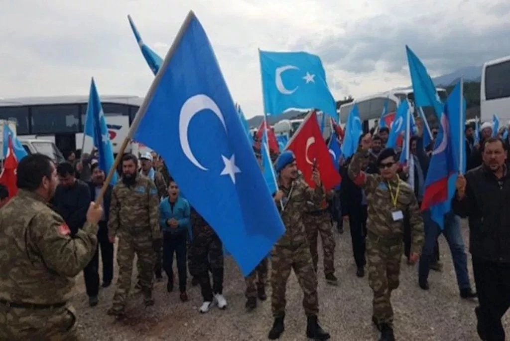 Αλλαγή πλεύσης από τον Τραμπ; – «Θα προστατεύσω τους Κούρδους» – Ο Ερντογάν βάζει στο παιχνίδι τους Ουιγούρους! – Έντονη κινητικότητα